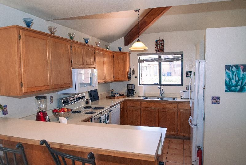 Furnished Finder property 526844_1 photo 3