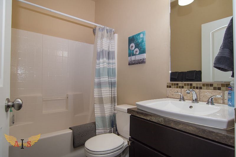 Furnished Finder property 526845_1 photo 18