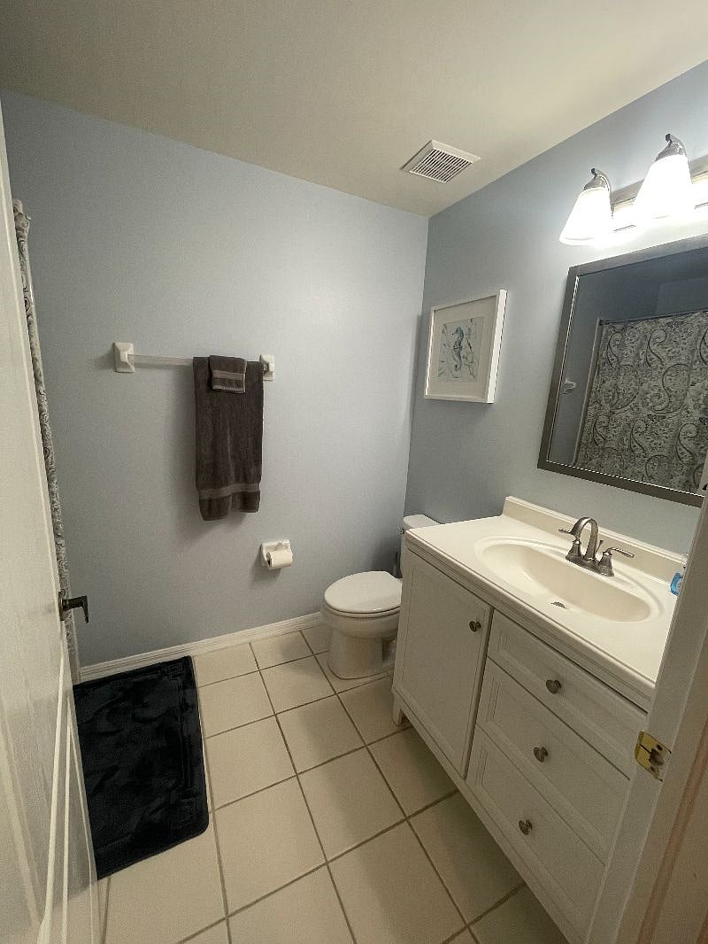 2nd Bathroom