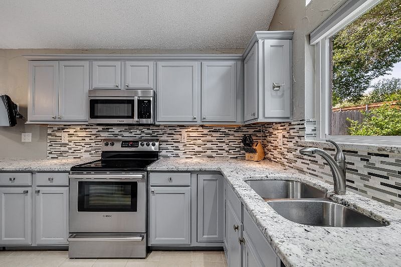 Furnished Finder property 526934_1 photo 8