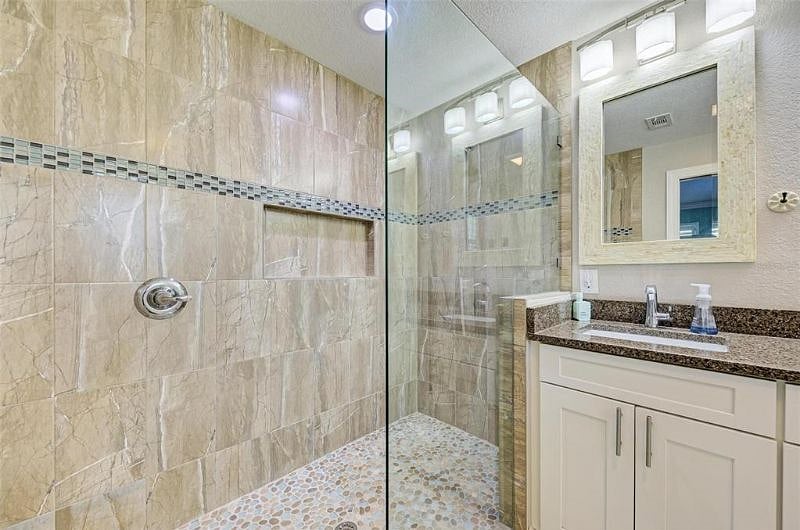 Furnished Finder property 526939_1 photo 16