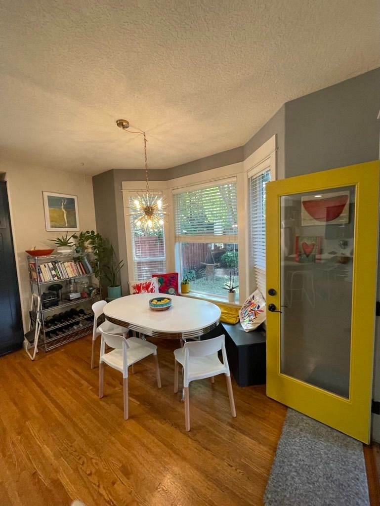 breakfast nook