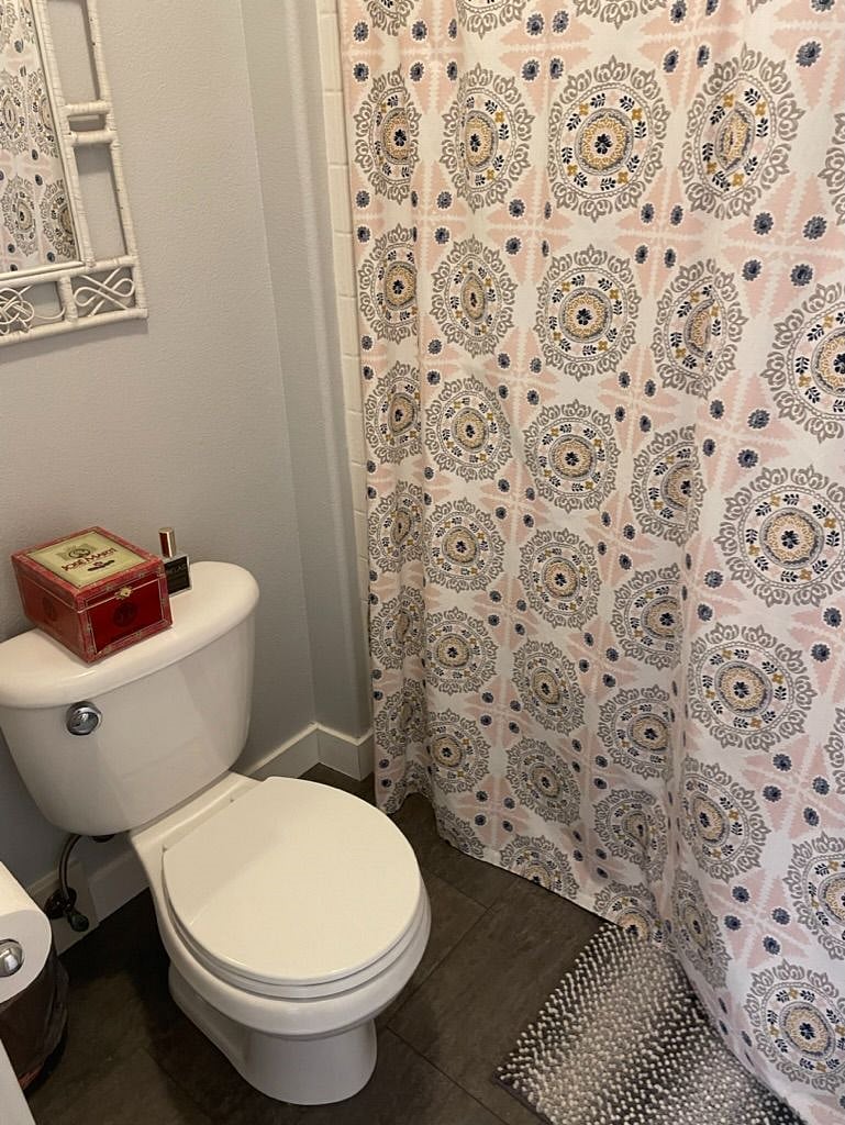 2nd bathroom upstaris