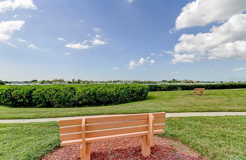 Furnished Finder property 527131_1 photo 17