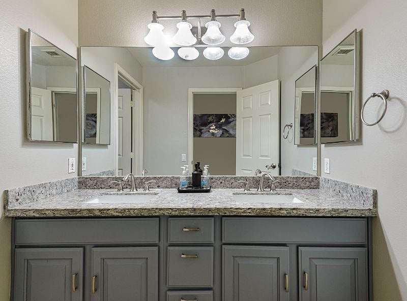 Furnished Finder property 527156_1 photo 15