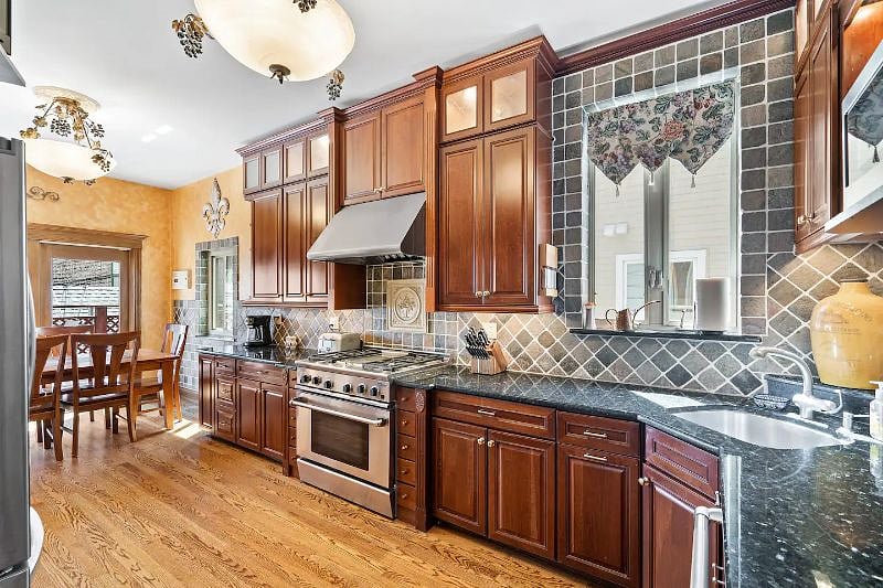 Furnished Finder property 527161_1 photo 13