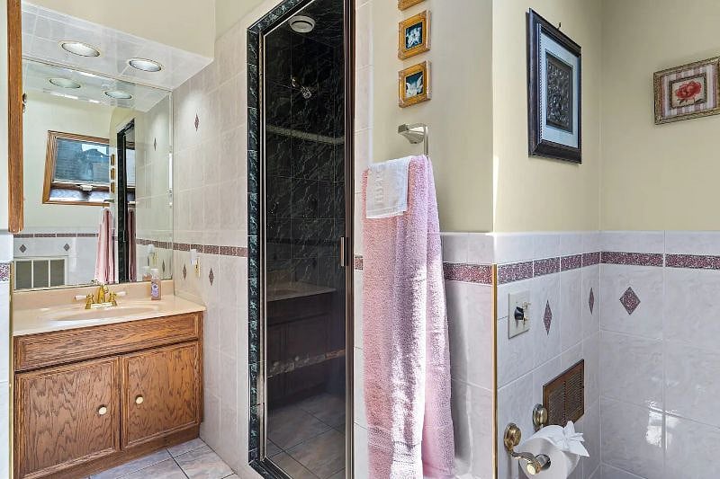 Furnished Finder property 527161_1 photo 21