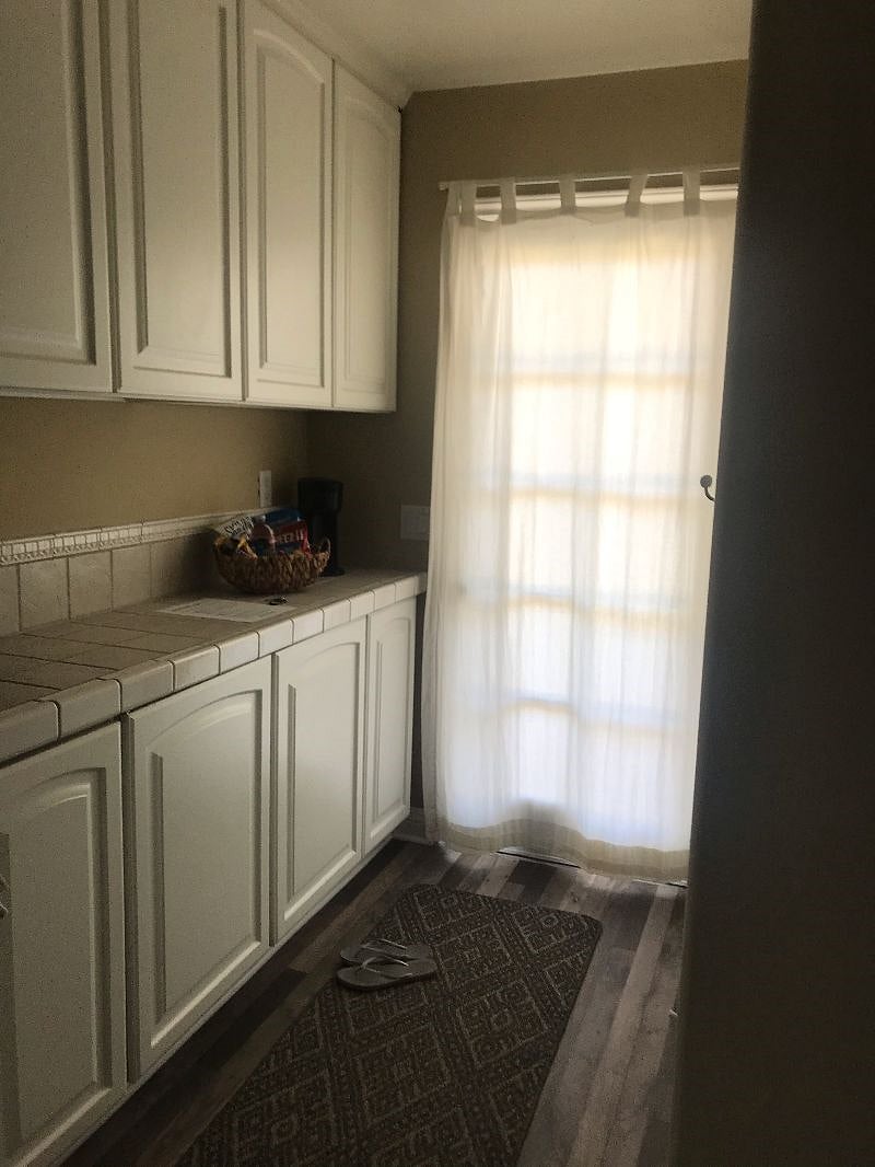 Furnished Finder property 527226_1 photo 16