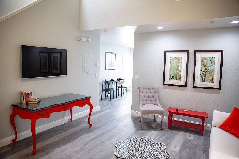 Furnished Finder property 527259_1 photo 6