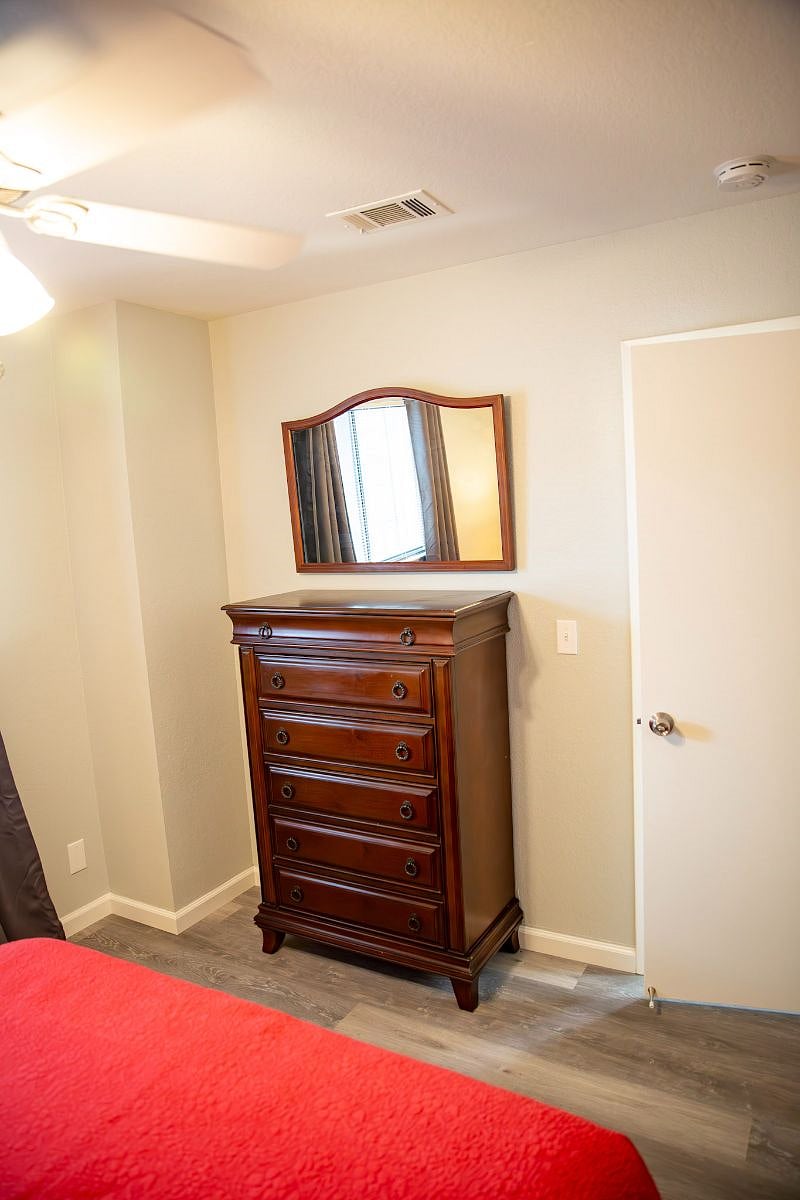 Furnished Finder property 527259_1 photo 12