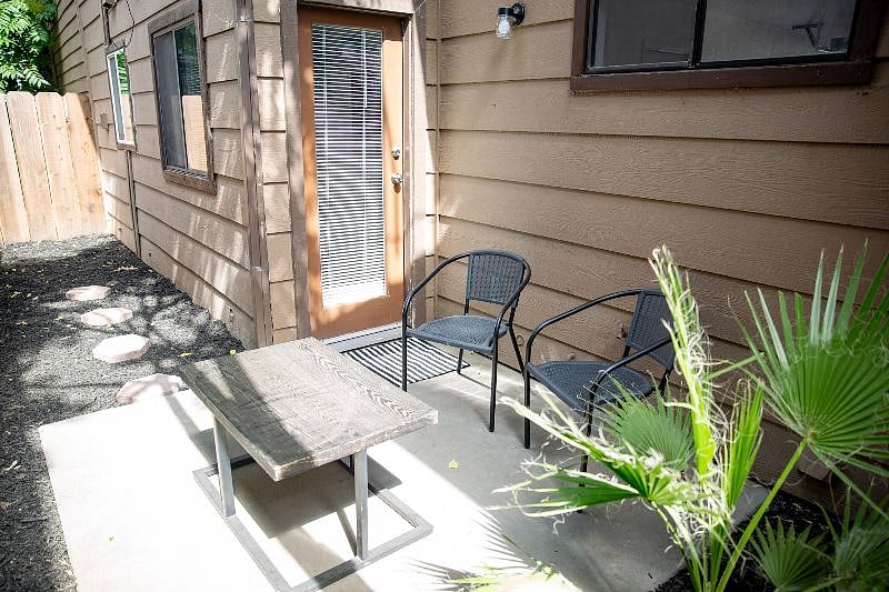 Furnished Finder property 527259_1 photo 21