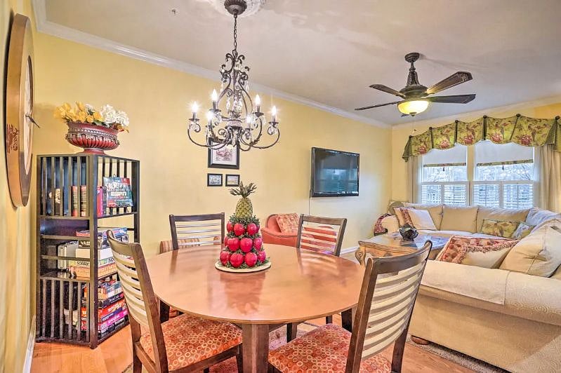 Dining area in Family for eating and playing games.