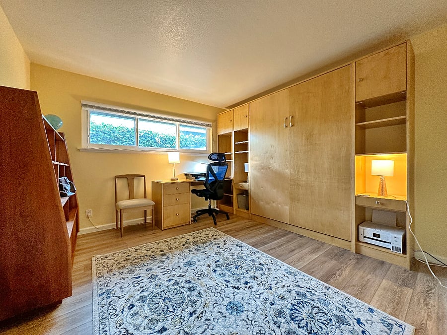 Guest Bedroom 2 - Queen Size Murphy Bed With Office Chair. 