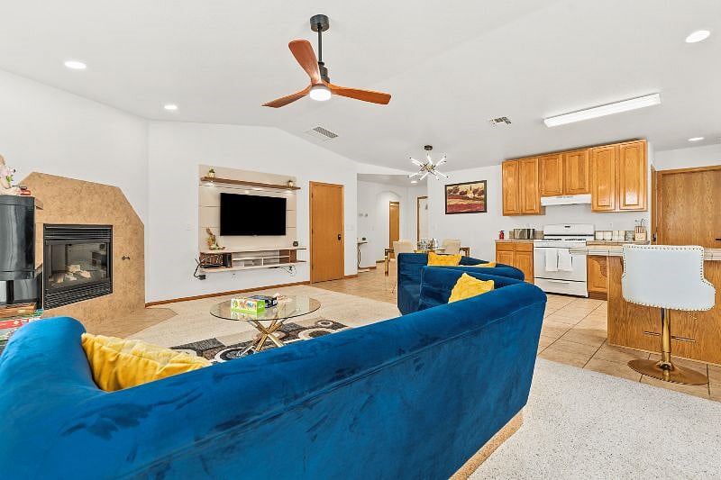 Furnished Finder property 527361_1 photo 25
