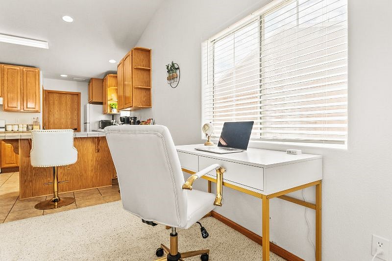 Furnished Finder property 527361_1 photo 27