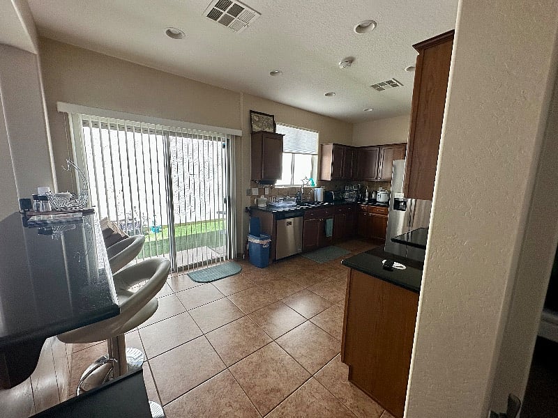 Furnished Finder property 527368_1 photo 8