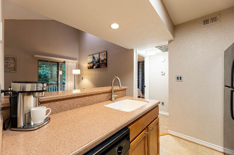 Furnished Finder property 527422_1 photo 13