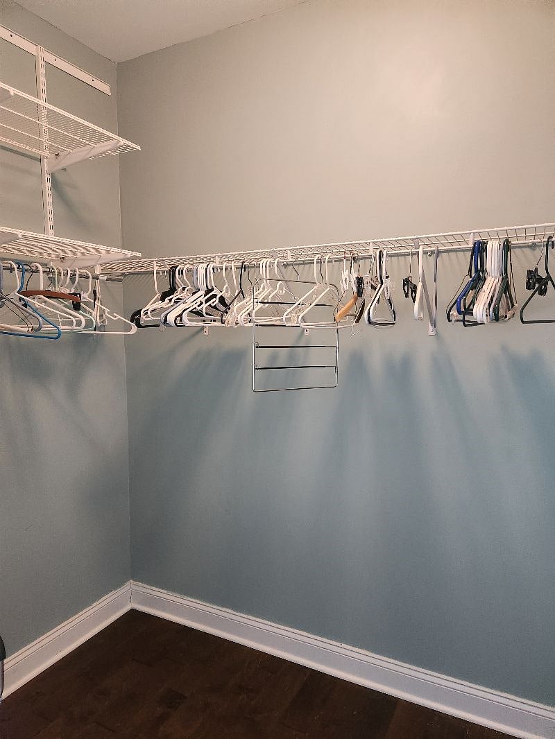 Master Walk In Closet