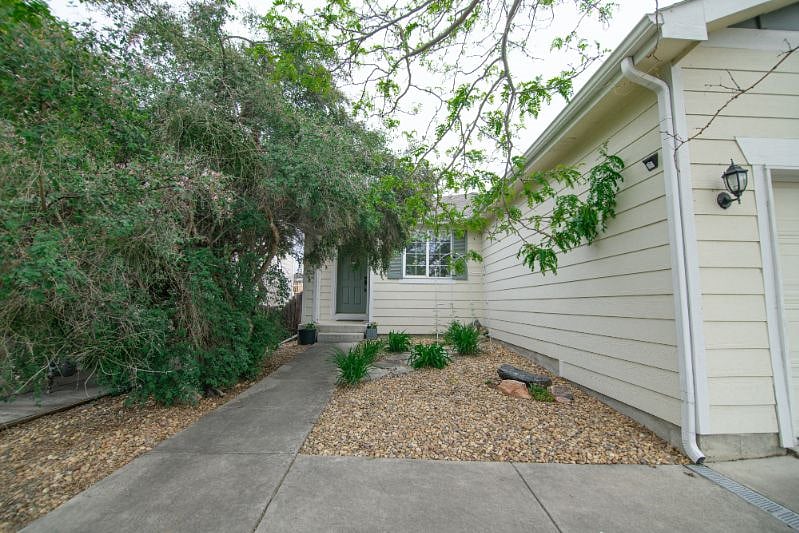 Furnished Finder property 527587_1 photo 5