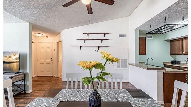 Furnished Finder property 527615_1 photo 18