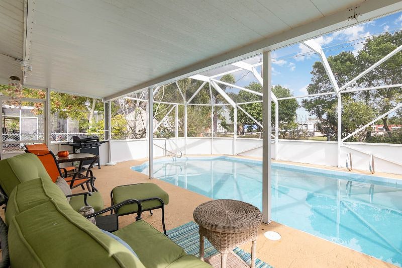 Furnished Finder property 527619_1 photo 16