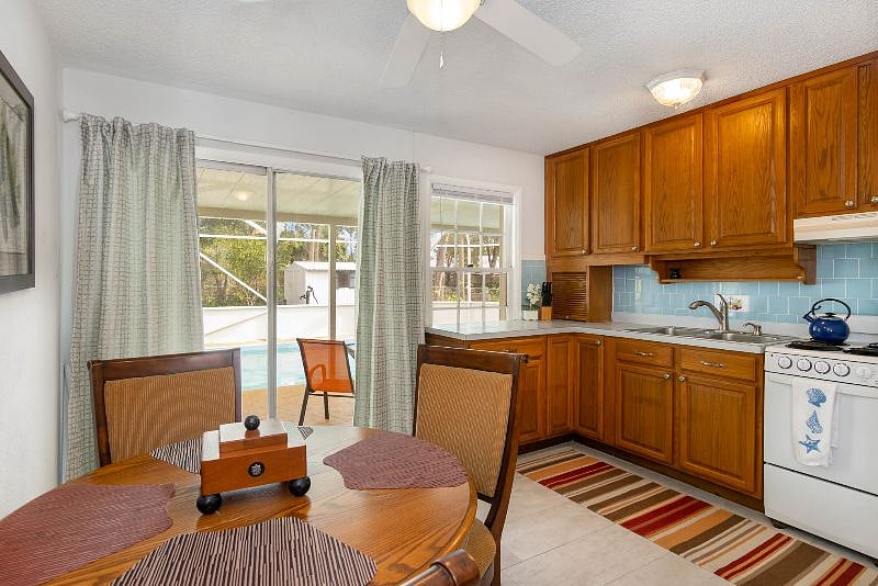 Furnished Finder property 527619_1 photo 6