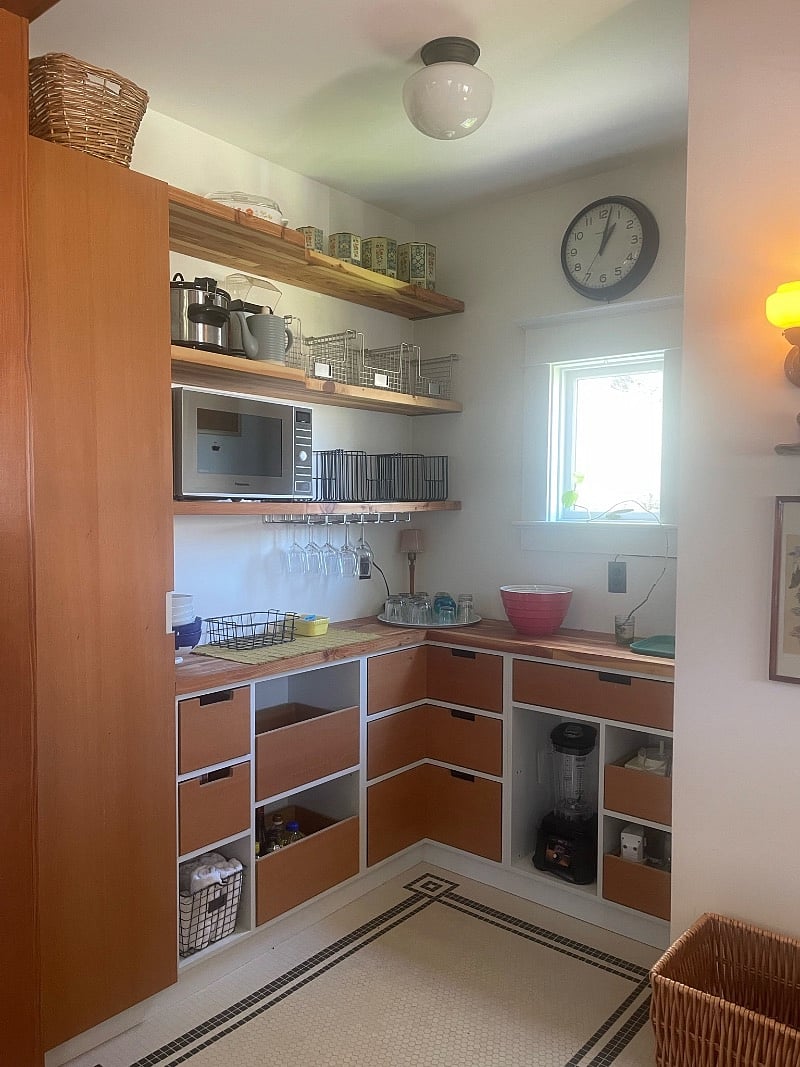 Walk in Pantry