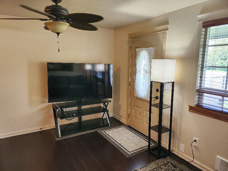 Furnished Finder property 527742_1 photo 3