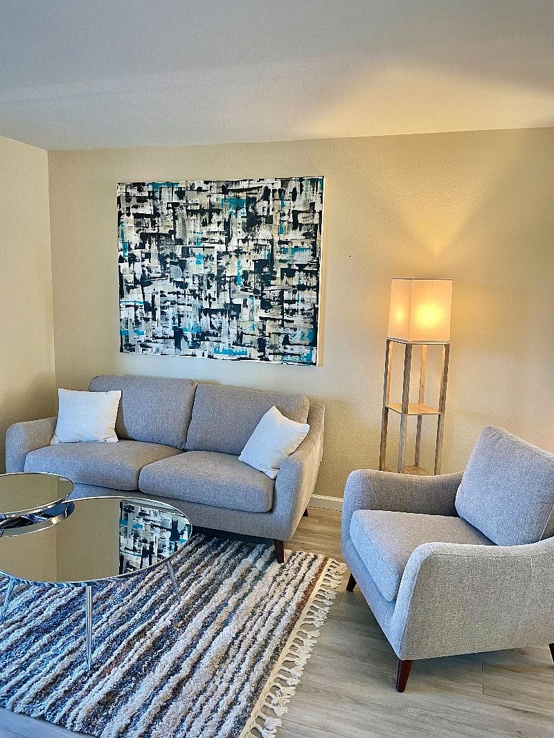 Furnished Finder property 527773_1 photo 3