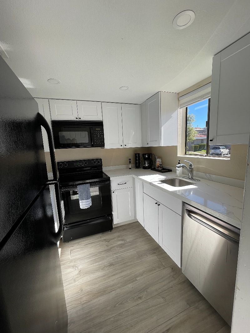 Furnished Finder property 527773_1 photo 4