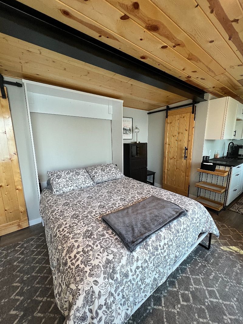 Furnished Finder property 527854_1 photo 25