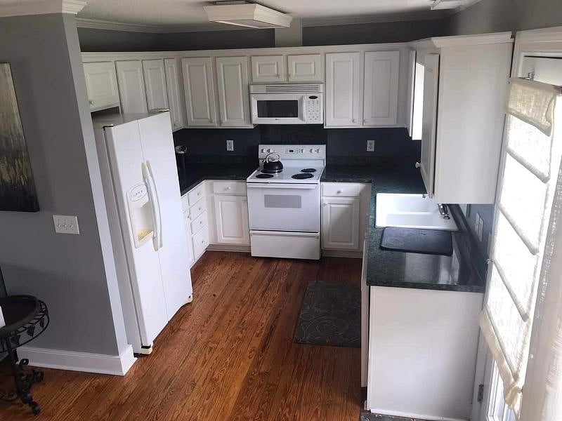 Furnished Finder property 527873_1 photo 4