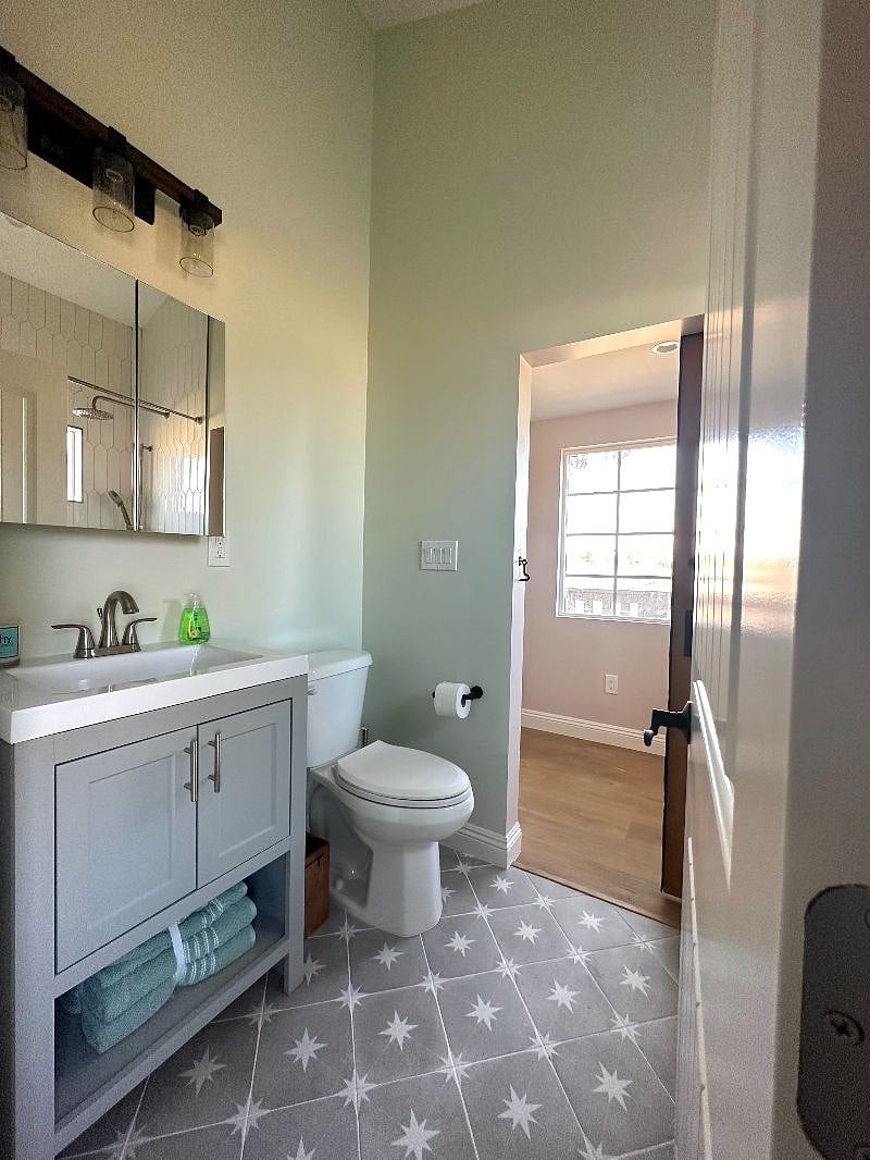Furnished Finder property 527910_1 photo 14