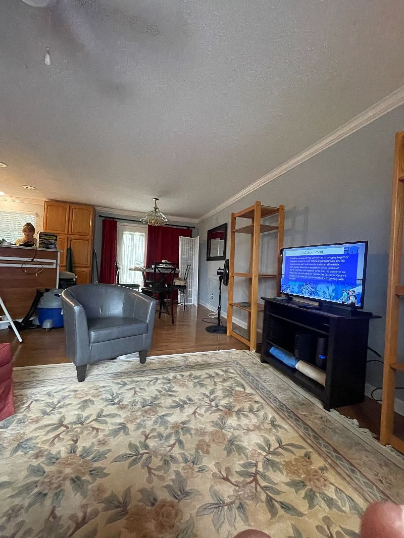 OPEN SPACE LIVING AREA