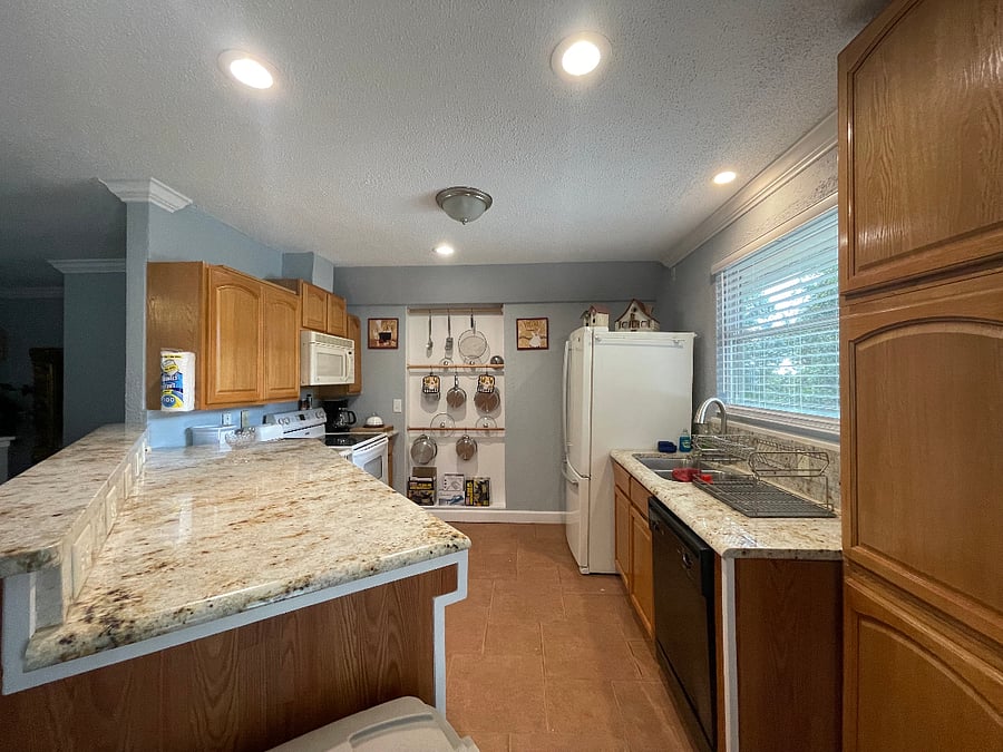 Furnished Finder property 528033_1 photo 2