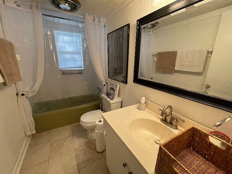 FULL BATH