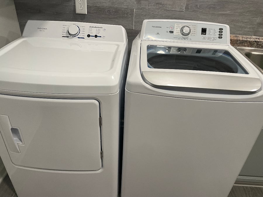 NEW LARGE WASHER/DRYER