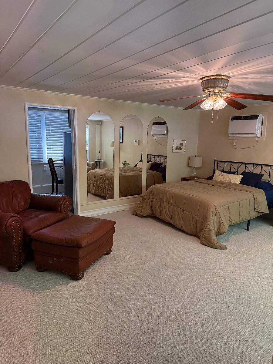 Furnished Finder property 528034_1 photo 3