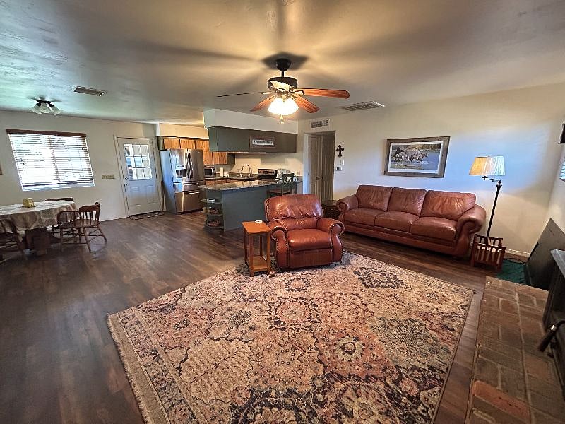Furnished Finder property 528127_1 photo 2
