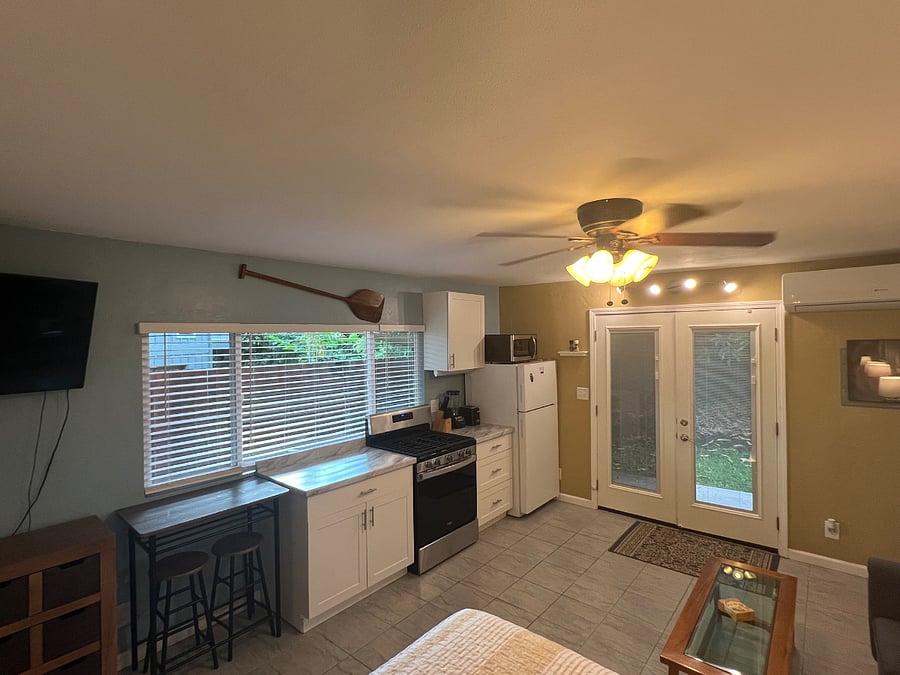 Furnished Finder property 528136_1 photo 5
