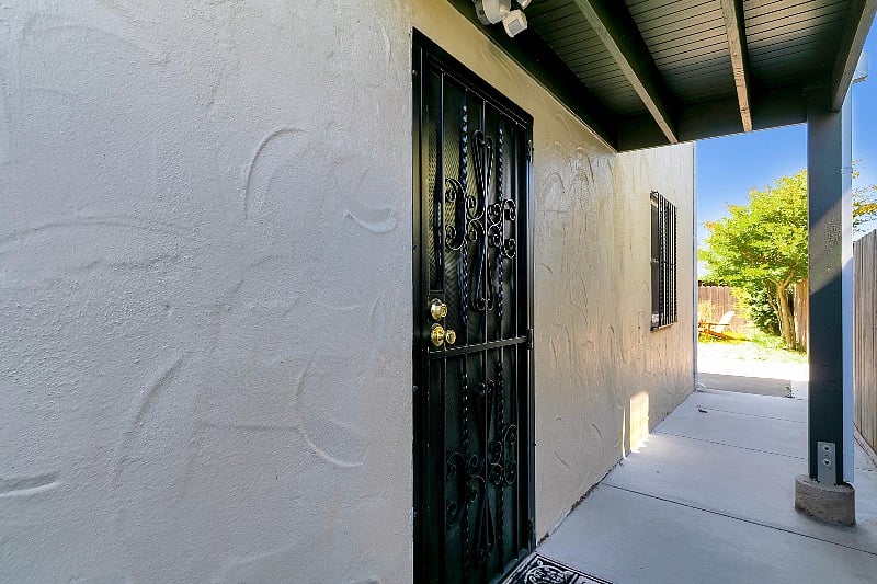 Entrance to lower unit.