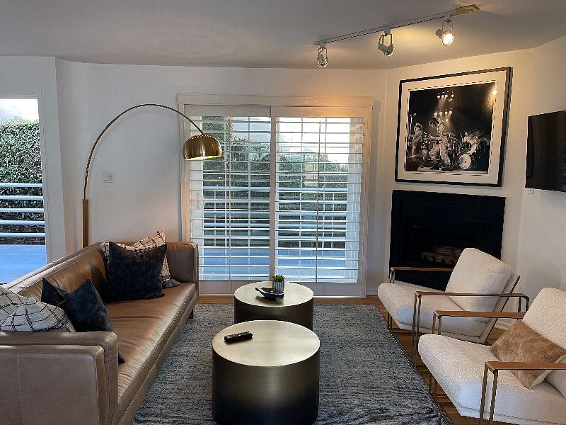 Furnished Finder property 528157_1 photo 3