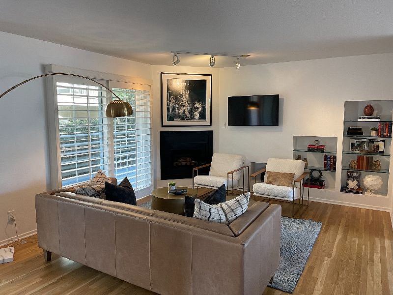 Furnished Finder property 528157_1 photo 4
