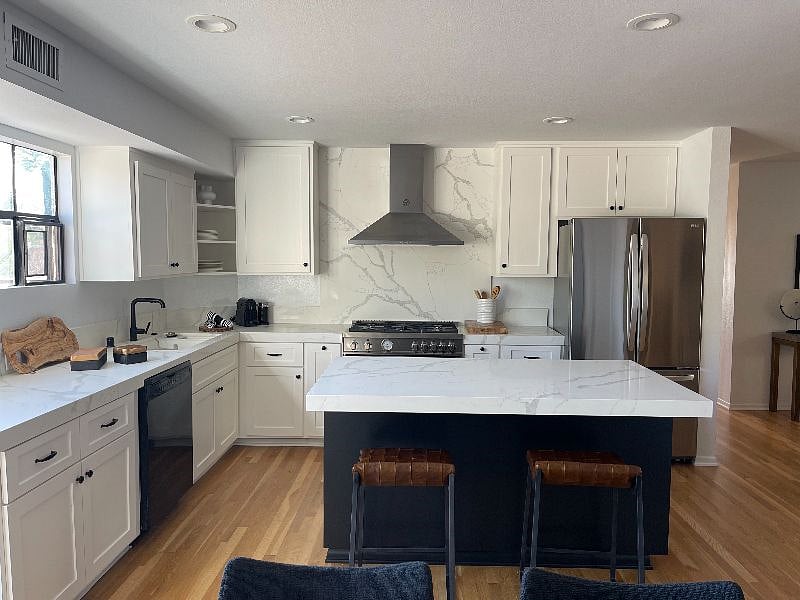Furnished Finder property 528157_1 photo 12