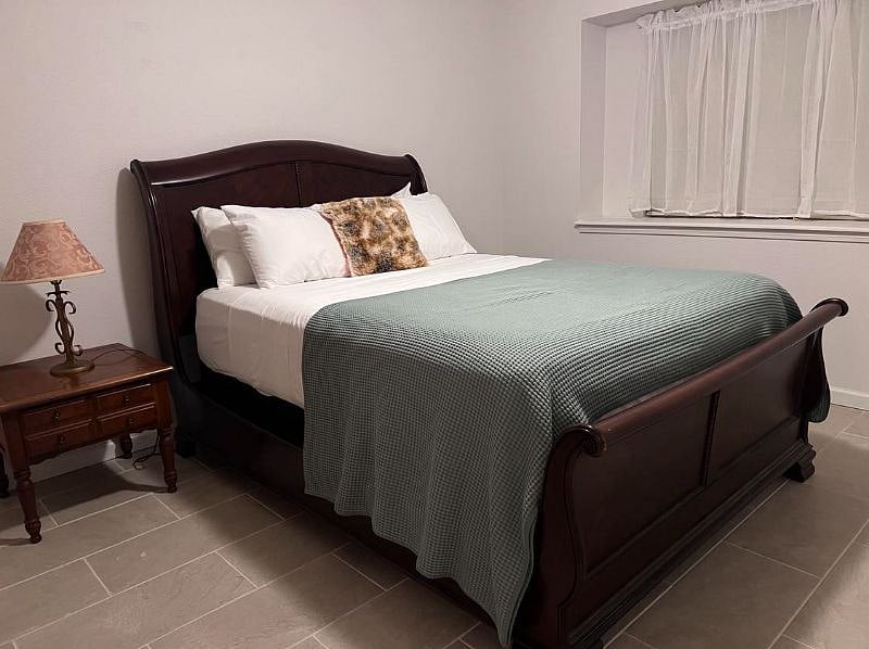 Furnished Finder property 528202_1 photo 4