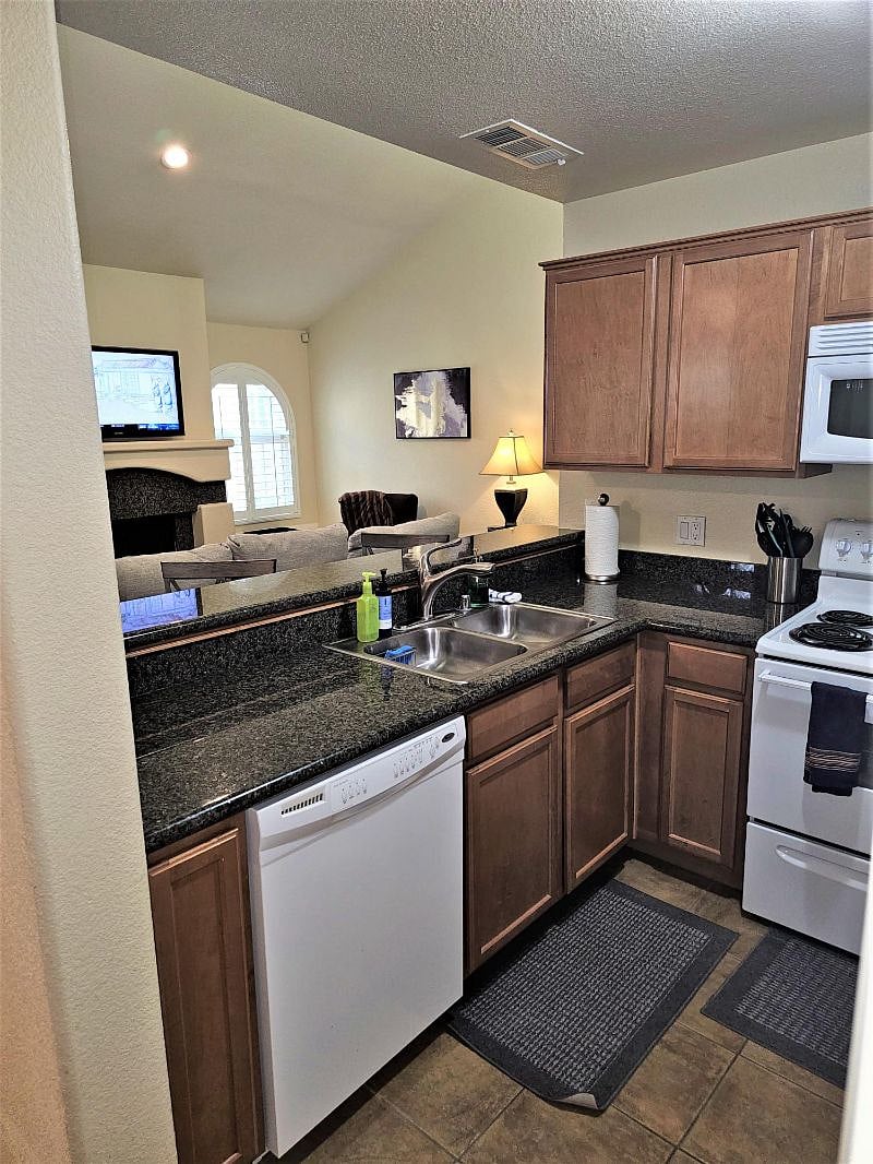 Furnished Finder property 528232_1 photo 4