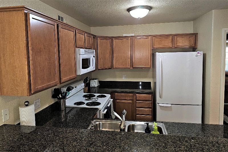 Furnished Finder property 528232_1 photo 6