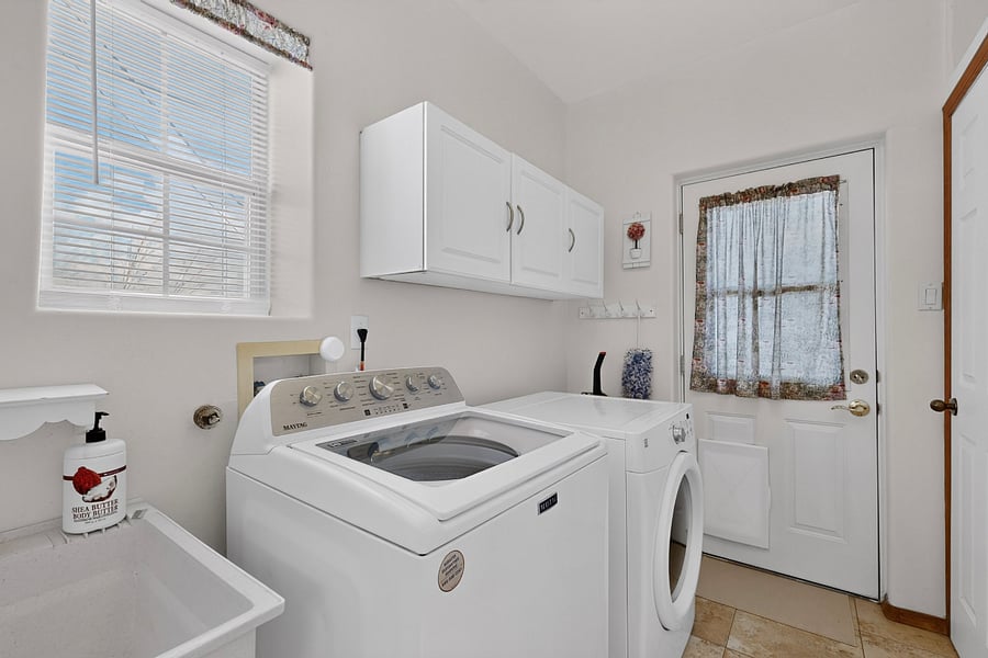 Furnished Finder property 528256_1 photo 23