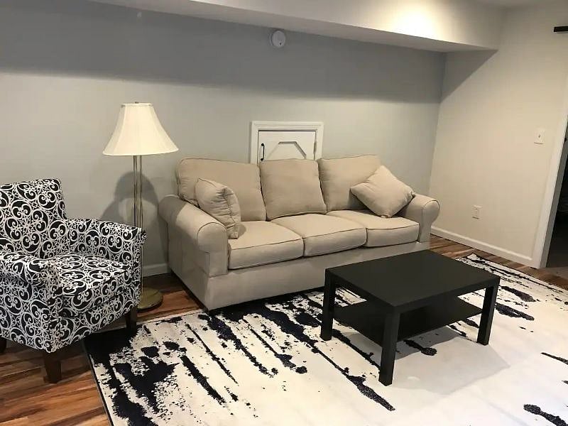Furnished Finder property 528299_1 photo 3