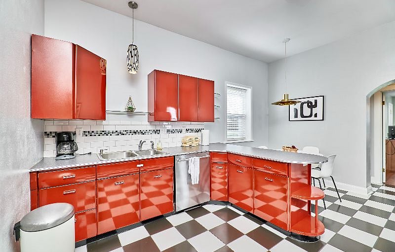 Furnished Finder property 528327_1 photo 4